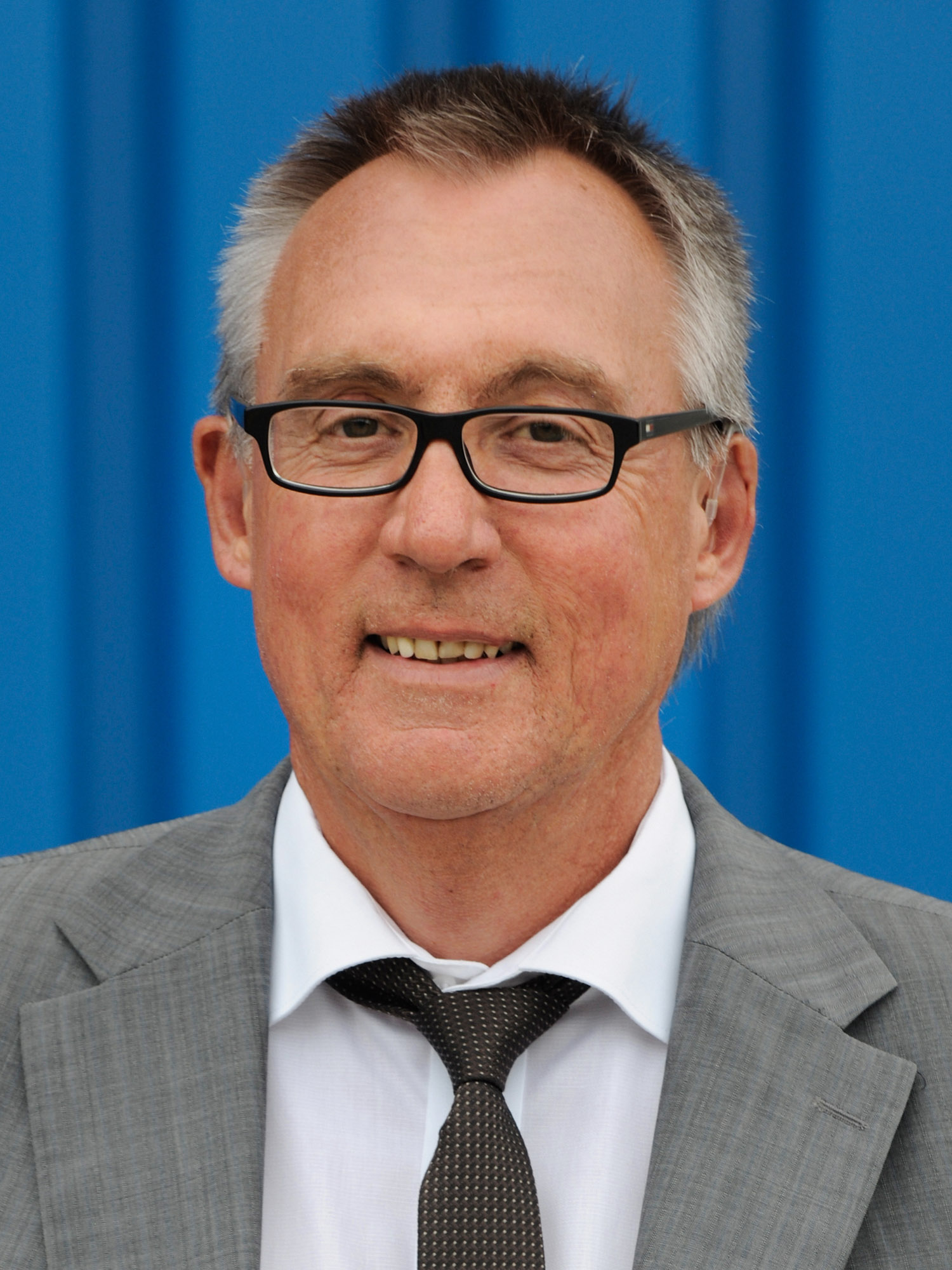 Dipl.-Ing. (FH) Peter Becker