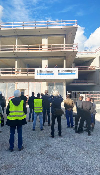 Grundschule Strehleranger: Richtfest im Oktober