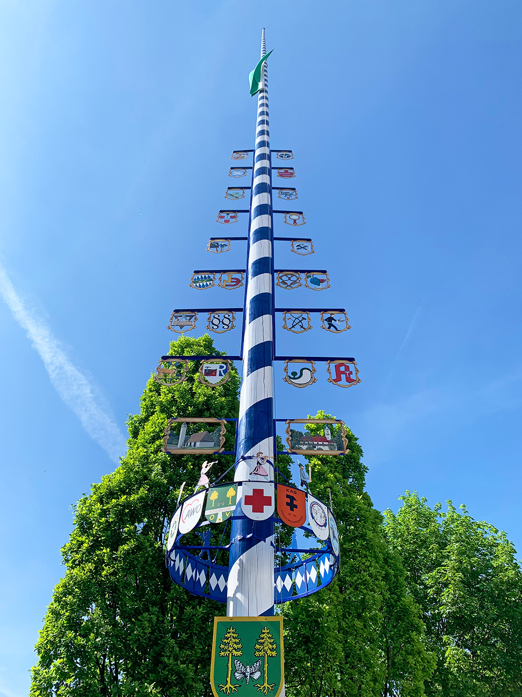 Maibaum Kirchseeon IMG 