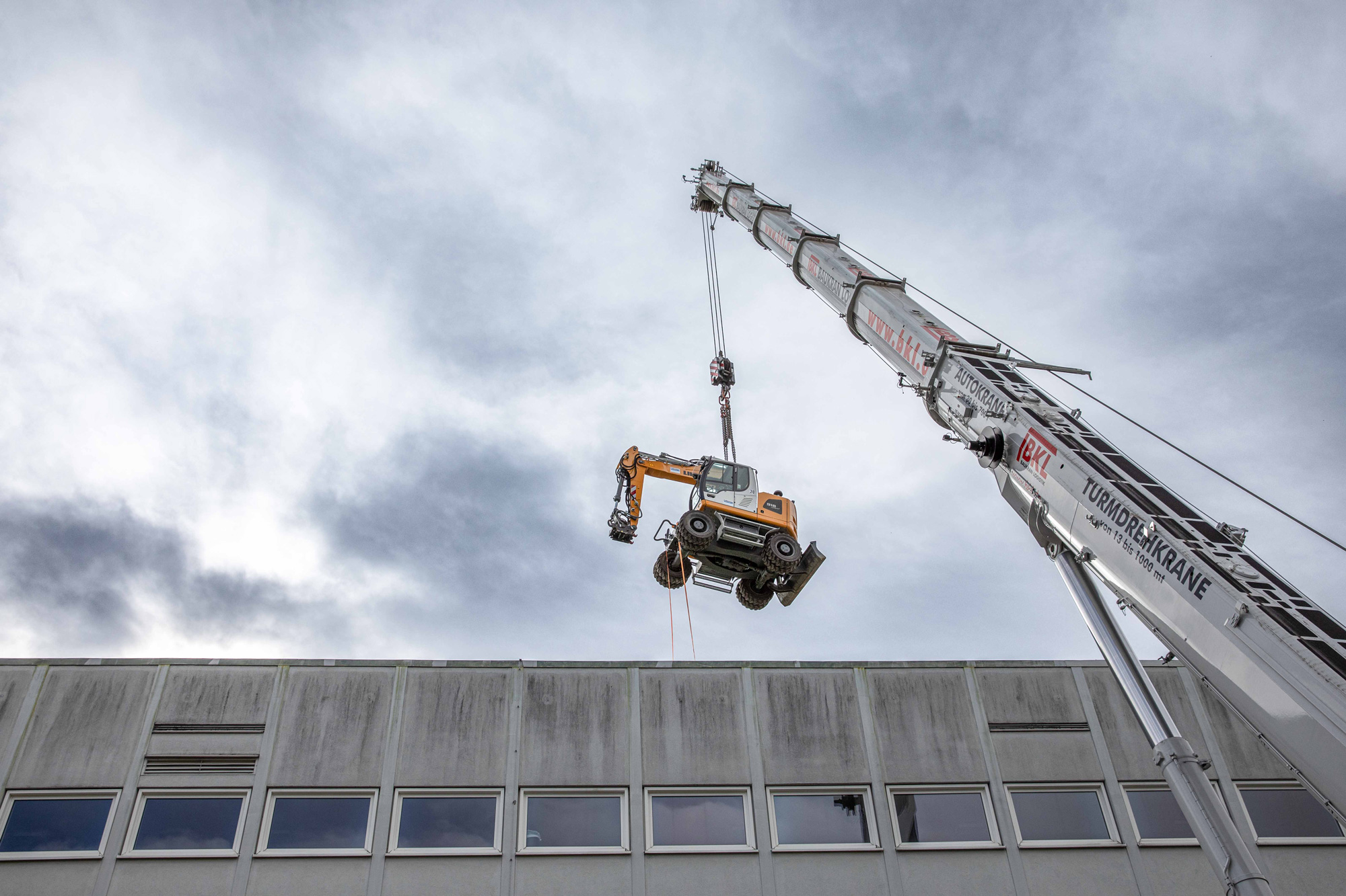 kanalbau fliegender bagger mg 
