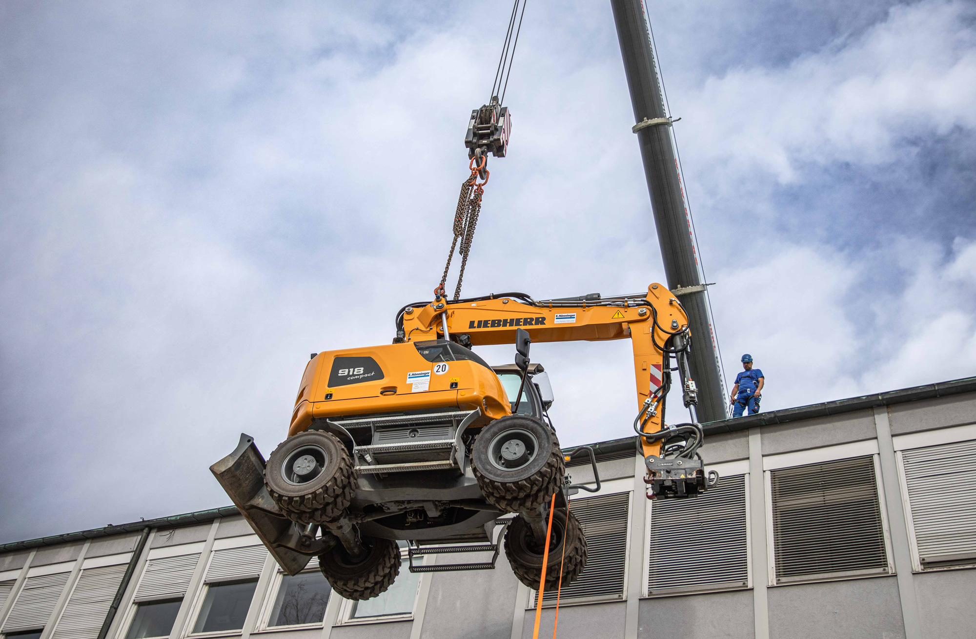 kanalbau fliegender bagger mg 
