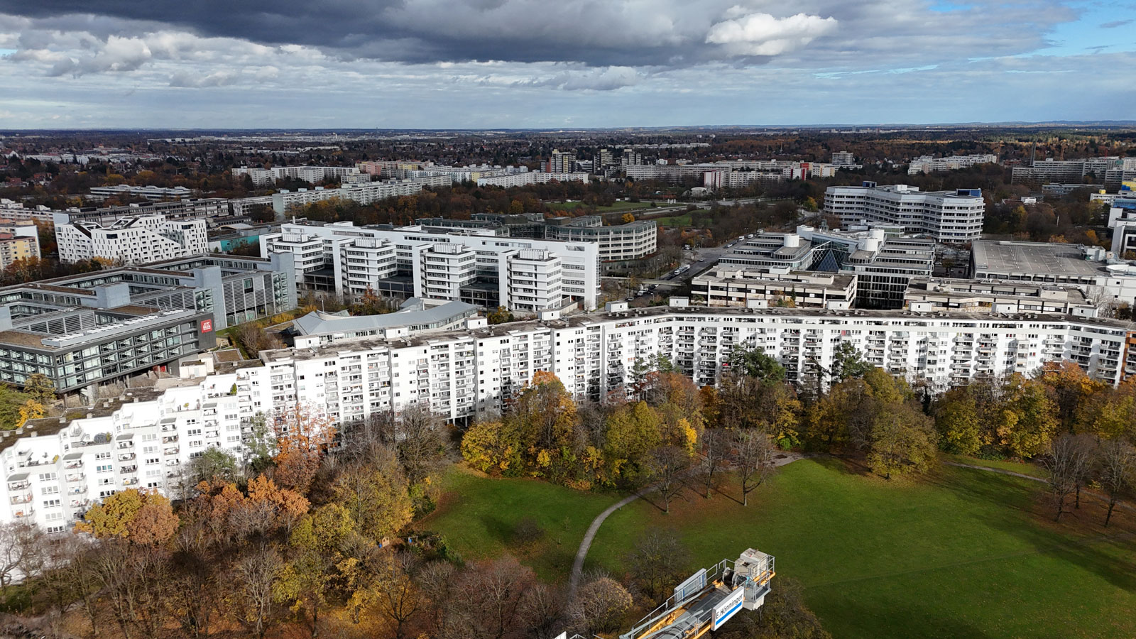 Theodor Heuss Platz DJI   D web